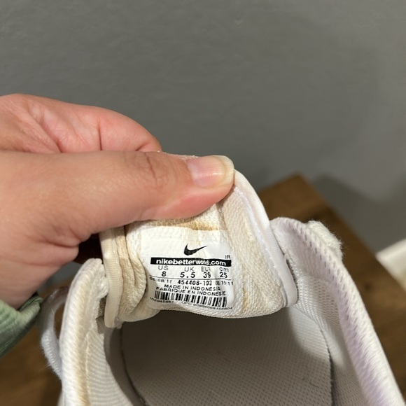 Nike white fivekay flat ballet sneakers women size 8 - Picture 4 of 4